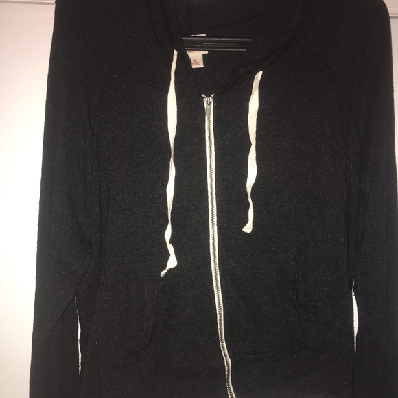 Slight crop hoodie - Picture 3 of 4